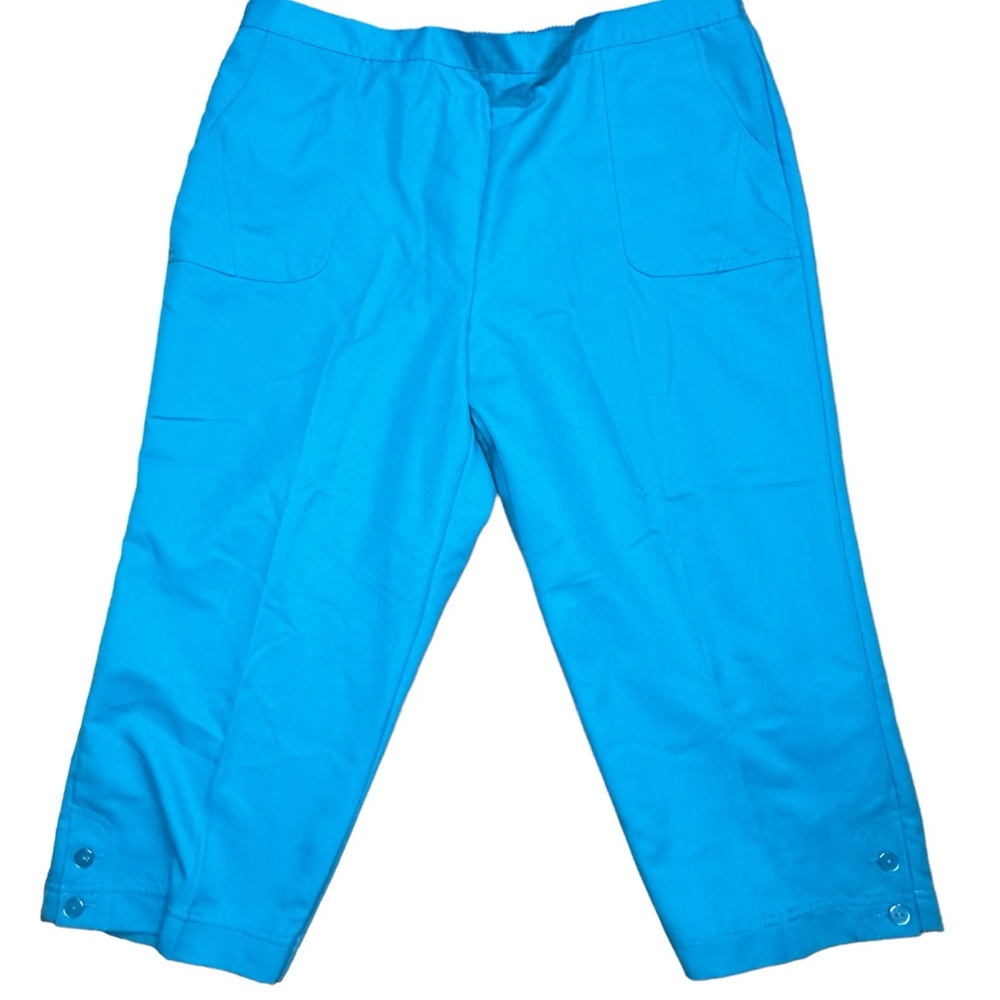 Alfred Dunner Blue capri pant size: 18